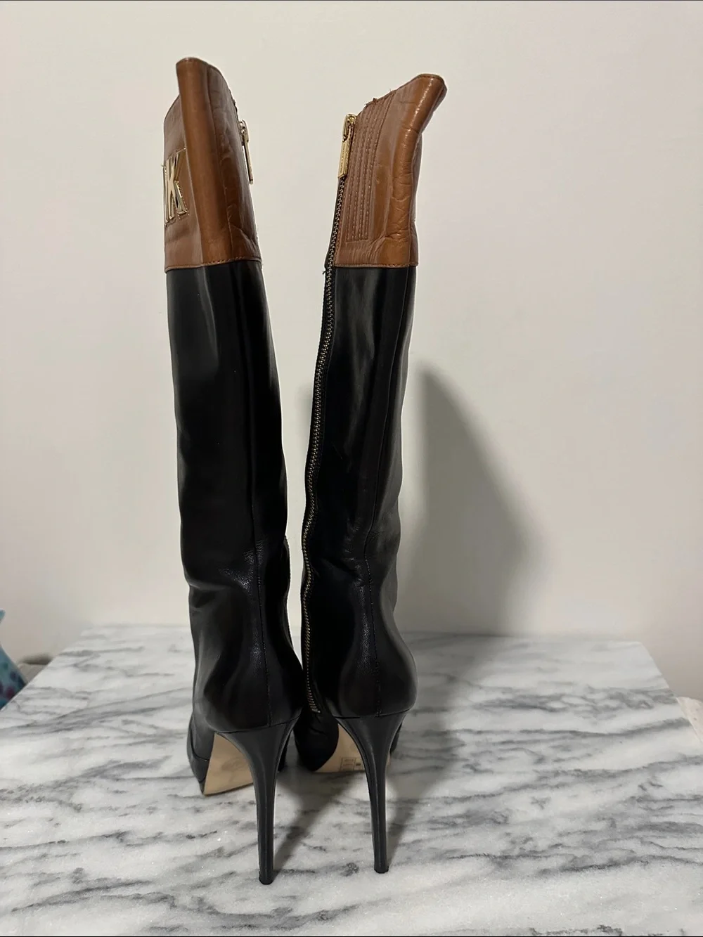 MICHAEL Michael Kors Hayley Heeled Boots Two-Tone Black Brown Leather 7M EUC